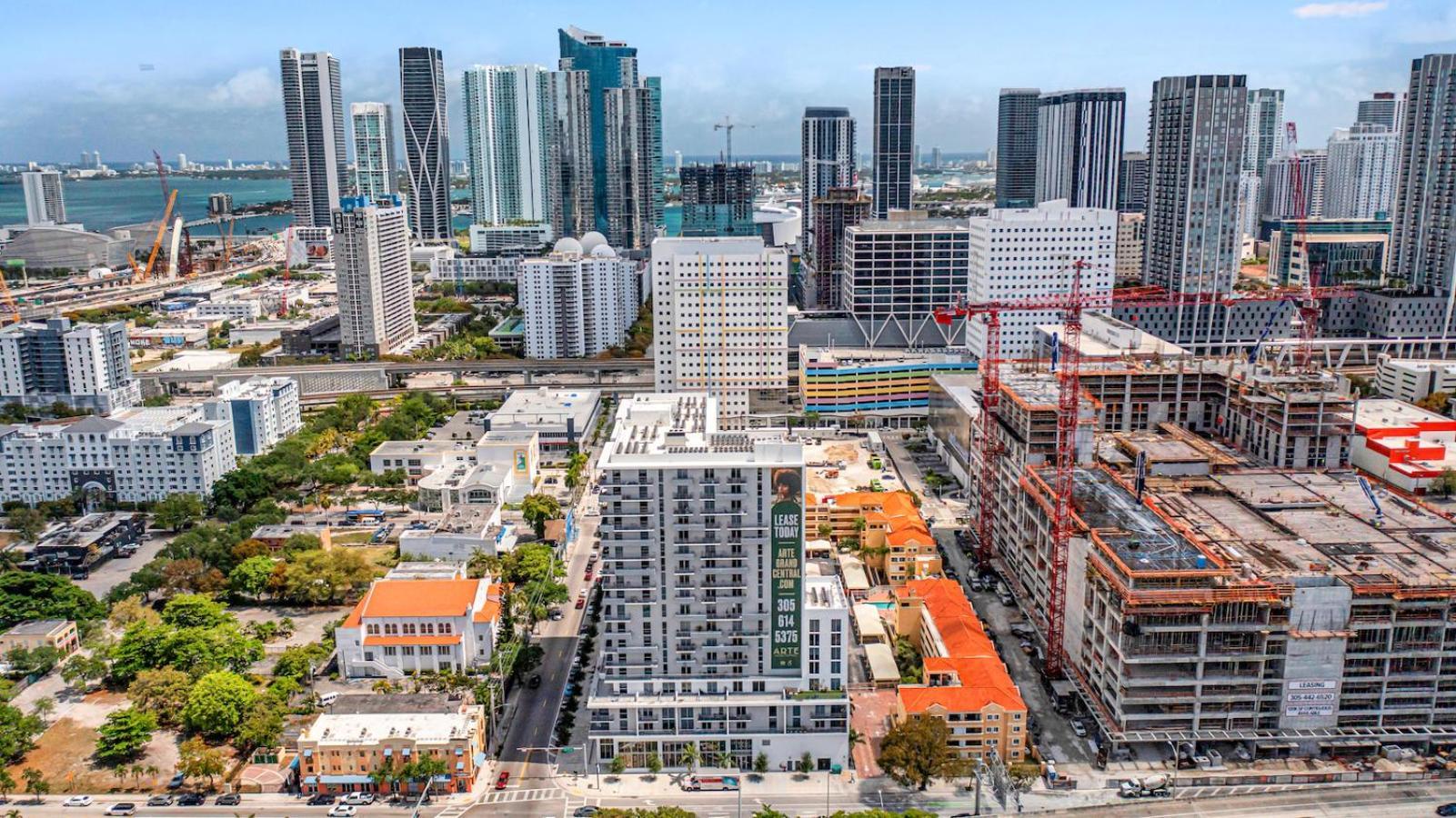 Modern Unit In The Heart Of Downtown Miami With Free Parkingアパートメント エクステリア 写真