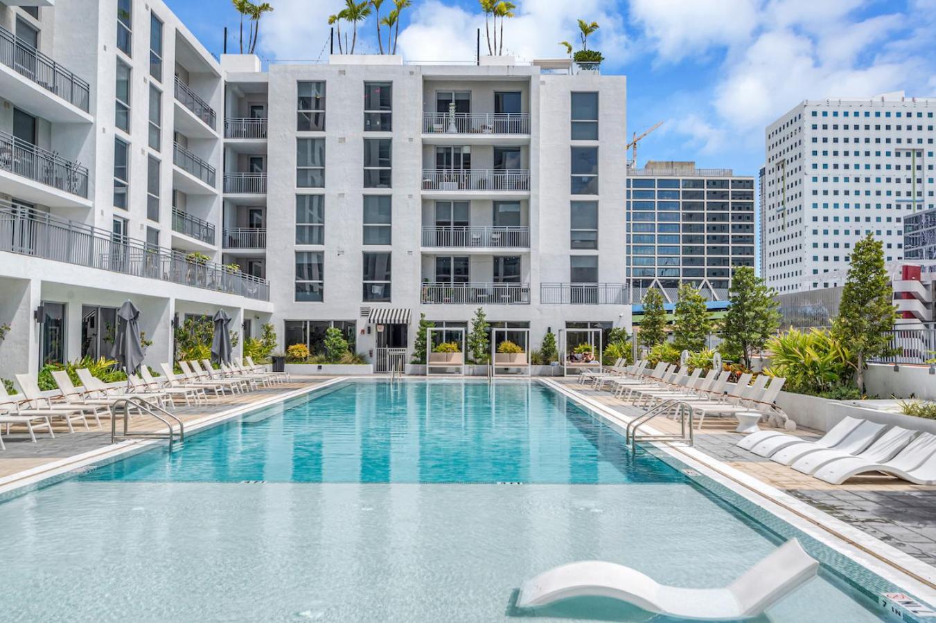 Modern Unit In The Heart Of Downtown Miami With Free Parkingアパートメント エクステリア 写真
