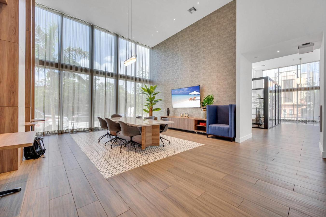 Modern Unit In The Heart Of Downtown Miami With Free Parkingアパートメント エクステリア 写真