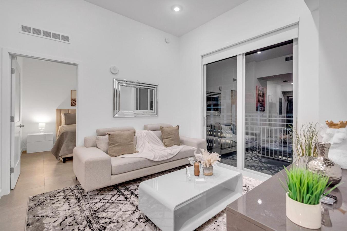Modern Unit In The Heart Of Downtown Miami With Free Parkingアパートメント エクステリア 写真