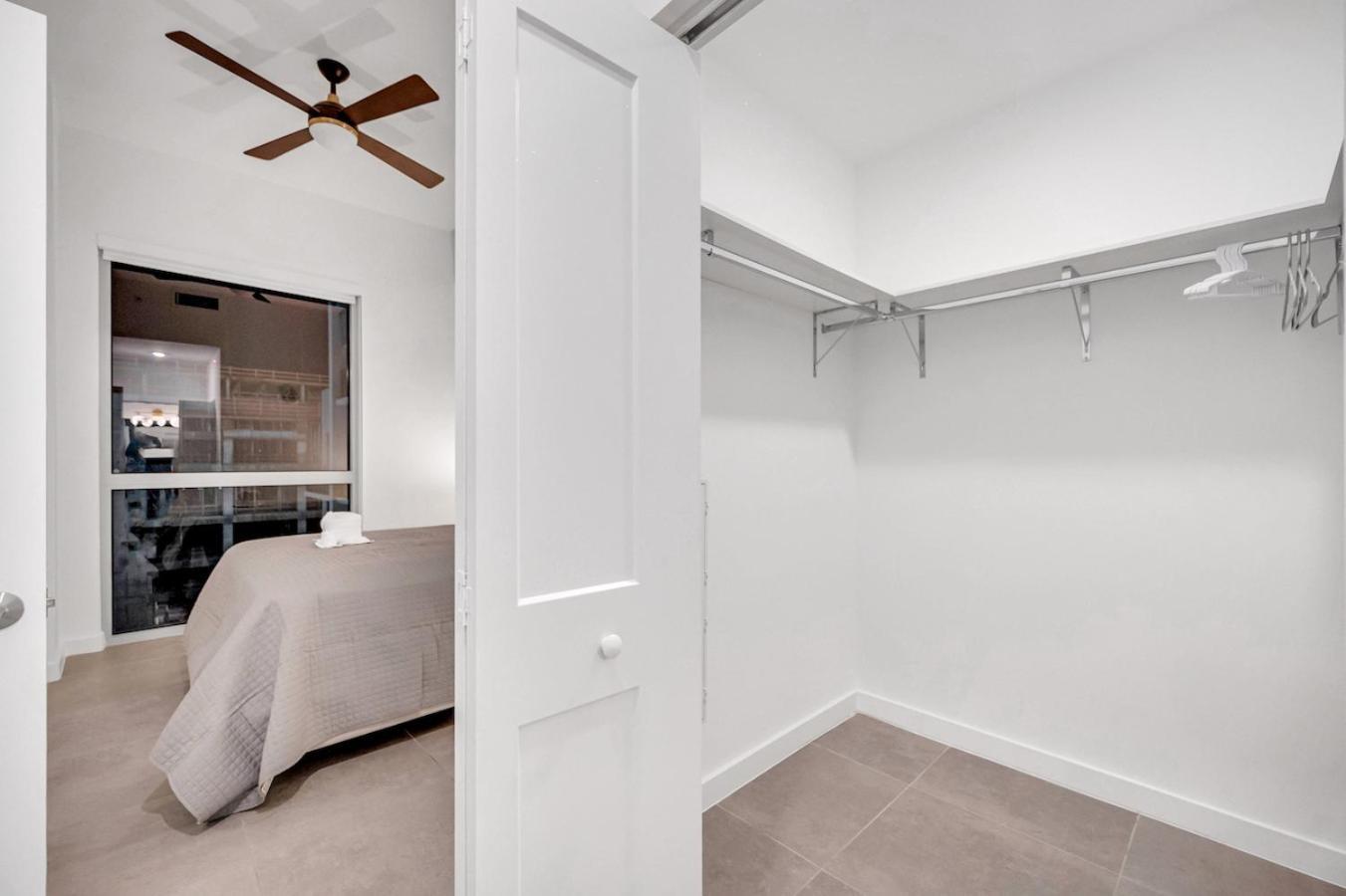 Modern Unit In The Heart Of Downtown Miami With Free Parkingアパートメント エクステリア 写真